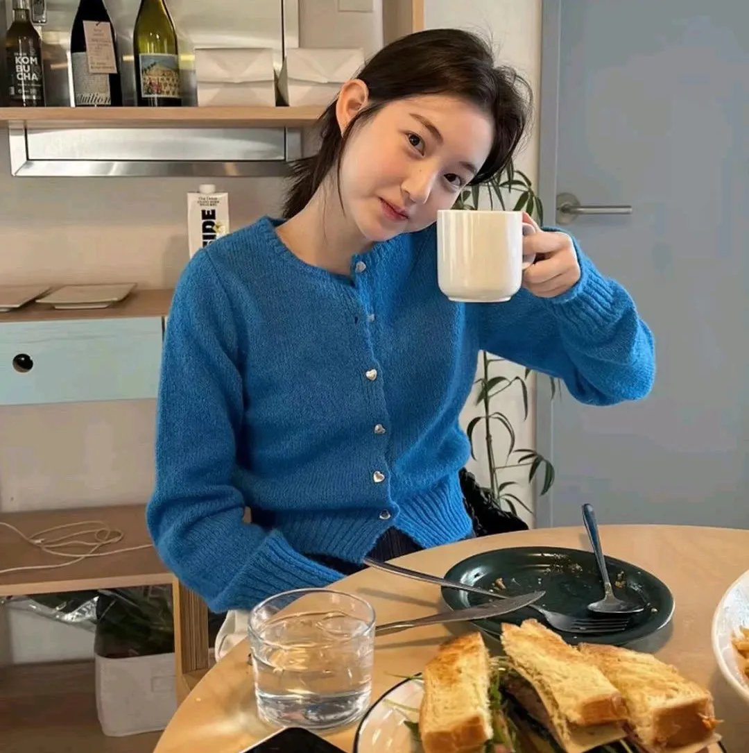 玉面桃花总相逢